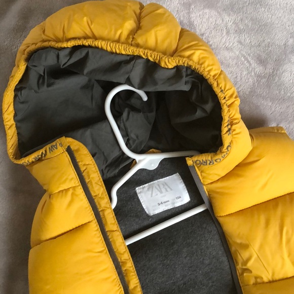 Zara Toddler Vest - Picture 2 of 3